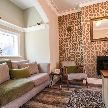 Moorland House 펜션 *